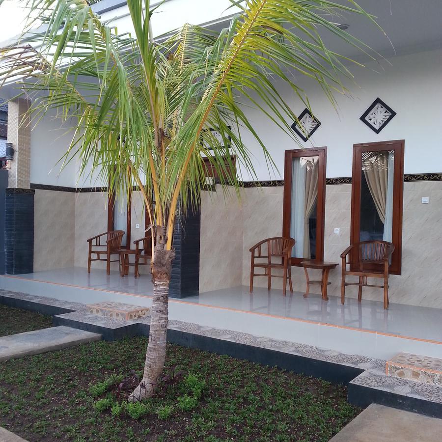 Ega Homestay Toyapakeh Exterior photo